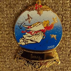 Christmas ornament has Amy 2002 engraved